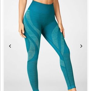 Fabletics High Waisted Seamless Dot Leggings